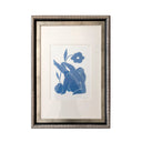 Mujer y flor en azul