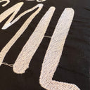 Bordado Frases Fondo Negro Just Smile